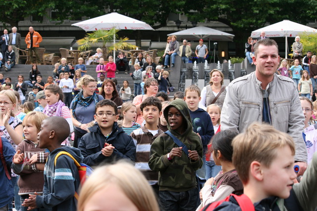 gal/2010/2010 Saitentwist Weltkindertag Burgplatz Essen 20.09.JugendhilfegGmbH Essen/2010 Saitentwist Weltkindertag Burgplatz Jugend Hilfe gGm20.09. 051.jpg